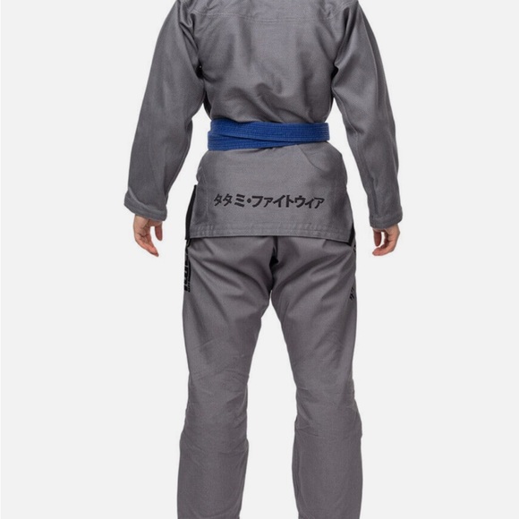 Women’s Tatami Grey Estilo Black Label BJJ Gi - Size F3L, “Like new condition “ - Picture 3 of 11